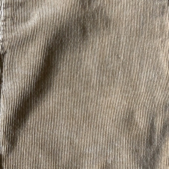 ✨ AE ✨ Corduroy pants - Picture 2 of 7